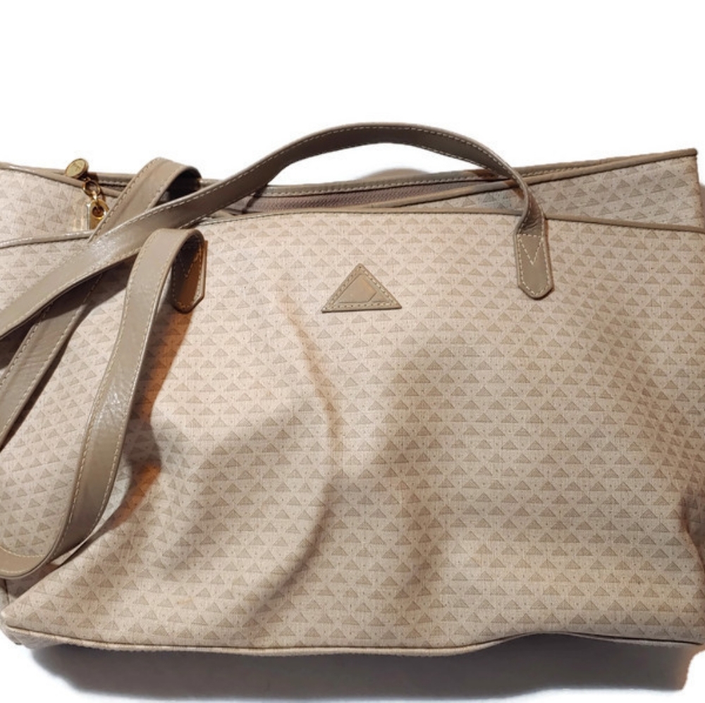Liz claiborne Beige Purse